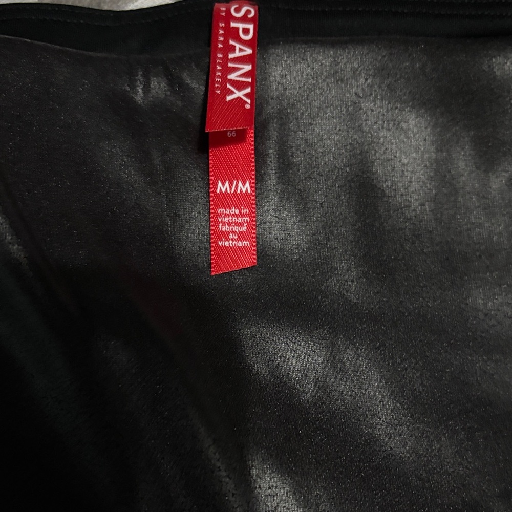 SPANX Shiny Black Faux Leather Leggings - Picture 6 of 7